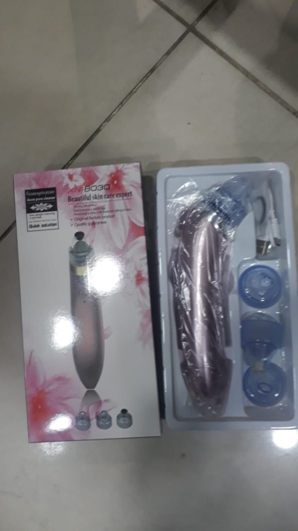 Electric Blackhead Remover: Pore Cleaning Vacuum with 4 Replacement Head:
